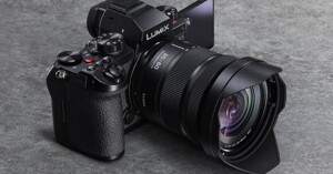 Panasonic S5: Máy ảnh không gương lật nhỏ gọn chất lượng cao!