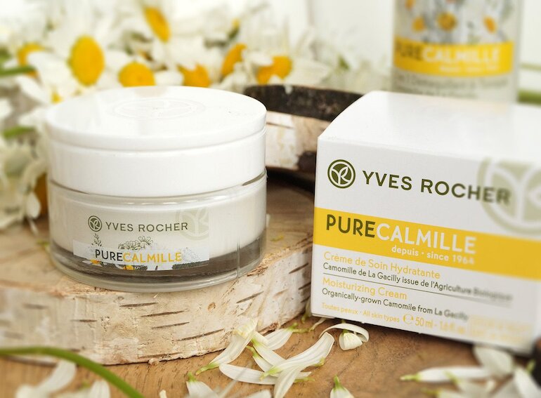 Kem dưỡng ẩm vitamin E Yves Rocher Pure Calmille Moisturizing Cream 