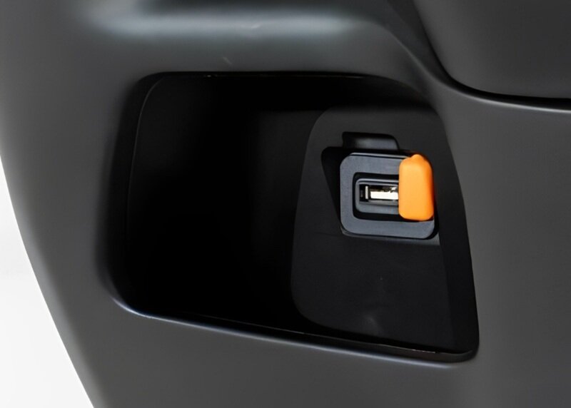 Xe máy điện Yadea mới gây ấn tượng nhờ khỏe máy, kháng nước tốt, lại đi hàng trăm km 1 lần sạc