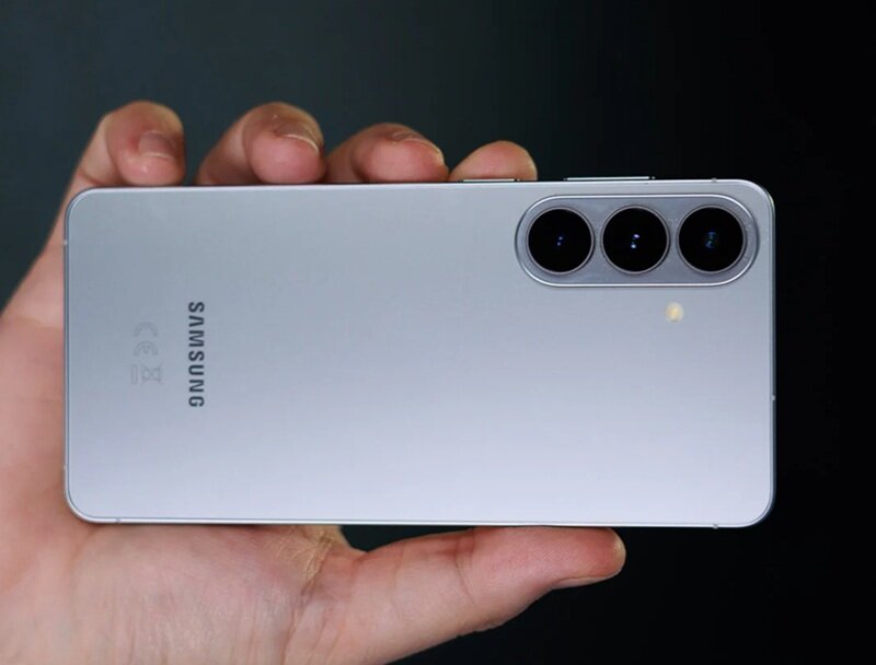 Samsung Galaxy S26 Plus giảm sốc tới chục triệu, flagship 2026 dễ tiếp cận hơn với khách Việt