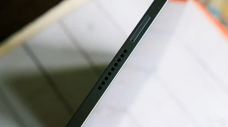 Lenovo Idea Tab Pro: Máy tính bảng giá rẻ gần như hoàn hảo?