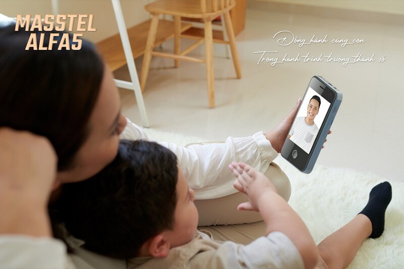 Điện thoại định vị trẻ em Masstel Alfa 5 giá hơn 1 triệu, bảo vệ học sinh an toàn từ xa