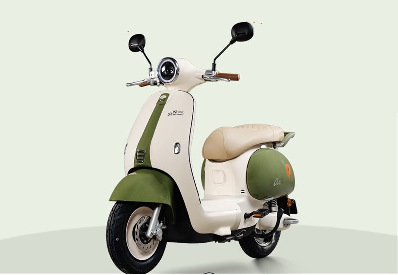 Xe máy điện 18 triệu đẹp như Vespa, chạy 80km mỗi lần sạc