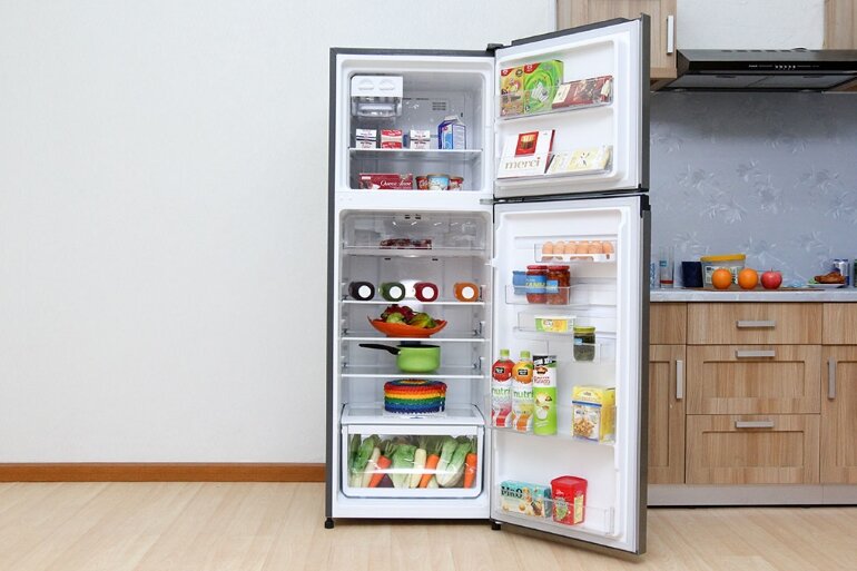 Tủ lạnh Electrolux ETB3200MG-XVN - 339 Lít với thiết kế sang trọng
