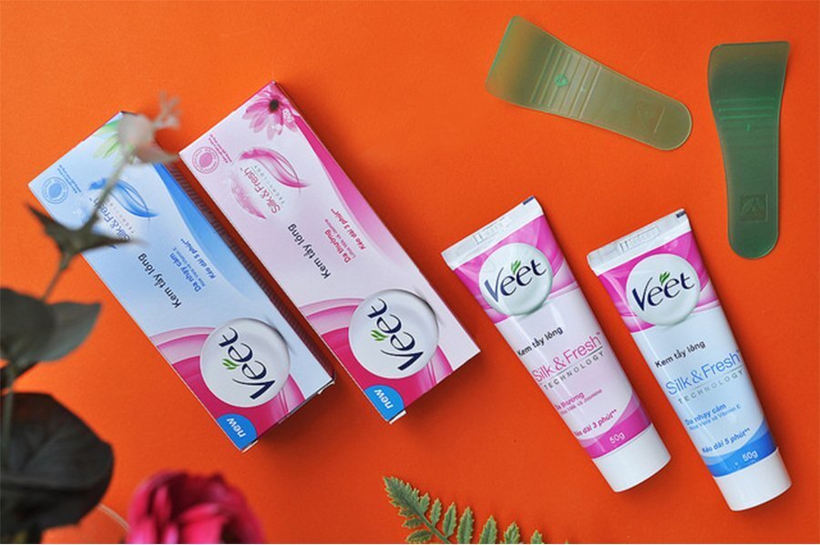 Kem tẩy lông Veet Silk & Fresh Lotus Milk 50g cho da thường 