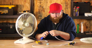 Quạt tích điện không vào điện do đâu? Cách khắc phục như nào?