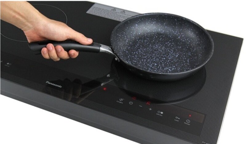 Giá giảm sâu, bếp từ Panasonic KY-A227E công suất khủng lại tiết kiệm điện