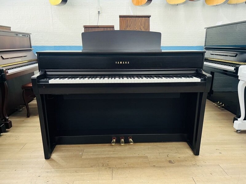 Piano điện giá rẻ Yamaha CLP-675R