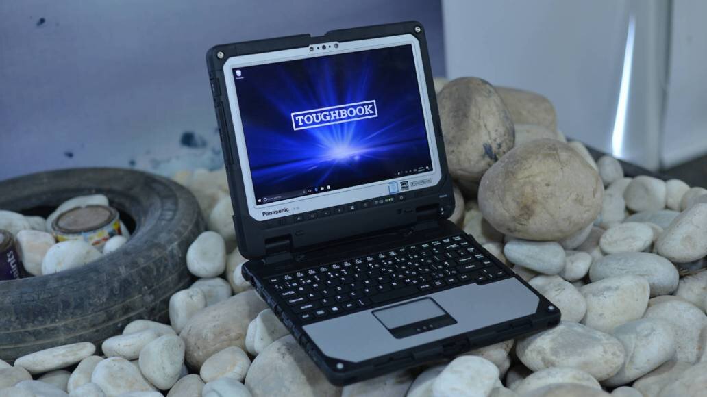 Mẫu laptop Panasonic Toughbook CF-33