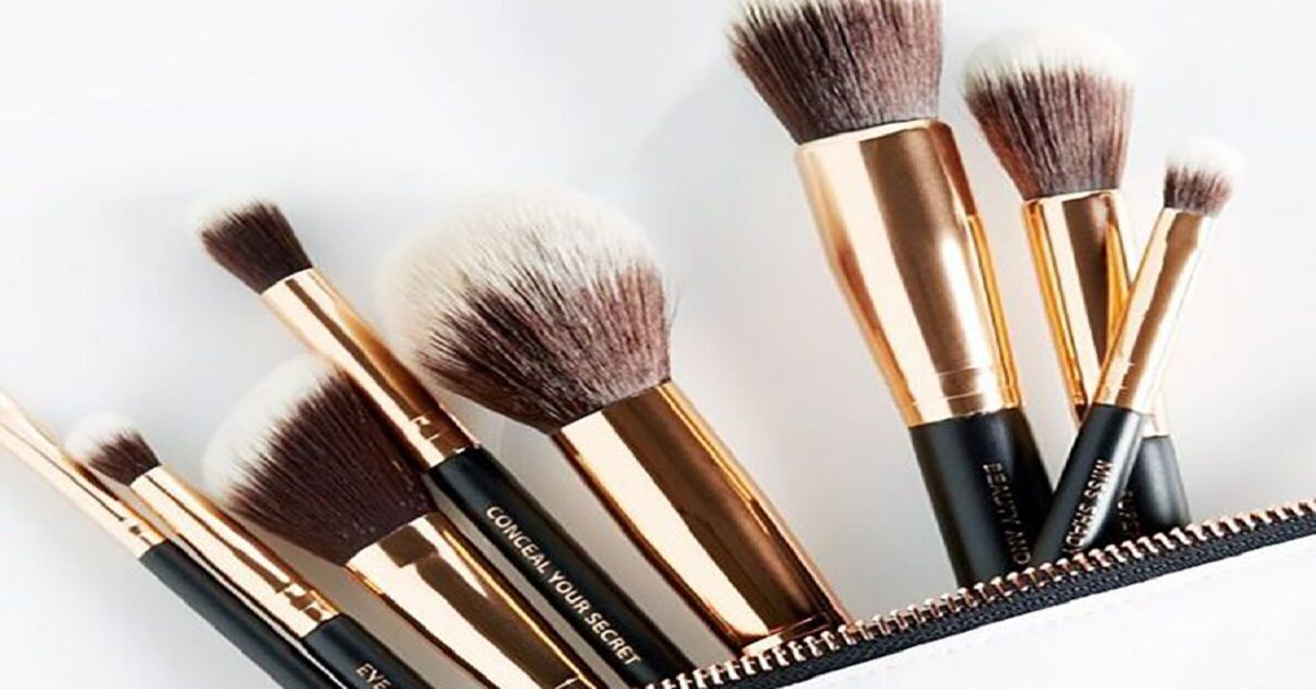 Review 3 bộ cọ trang điểm được yêu thích nhất