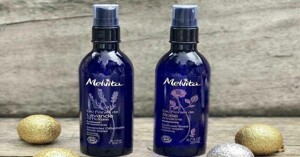 Review chi tiết về 2 dòng nước hoa hồng Melvita