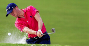 Review chi tiết về bóng golf Titleist Pro V1