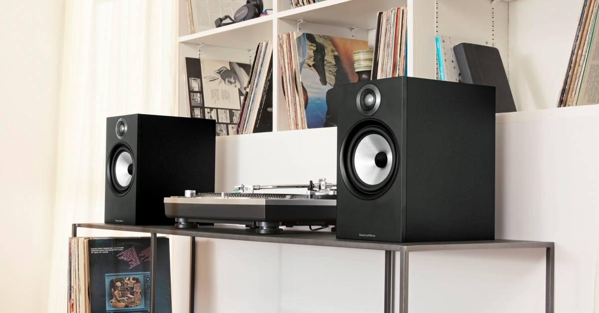 Review chi tiết về dòng loa Bookshelf B&W 607