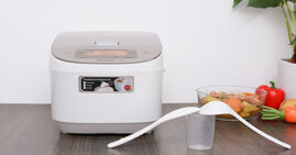 Review chi tiết về nồi cơm điện tử Panasonic SR-AFY181WRA