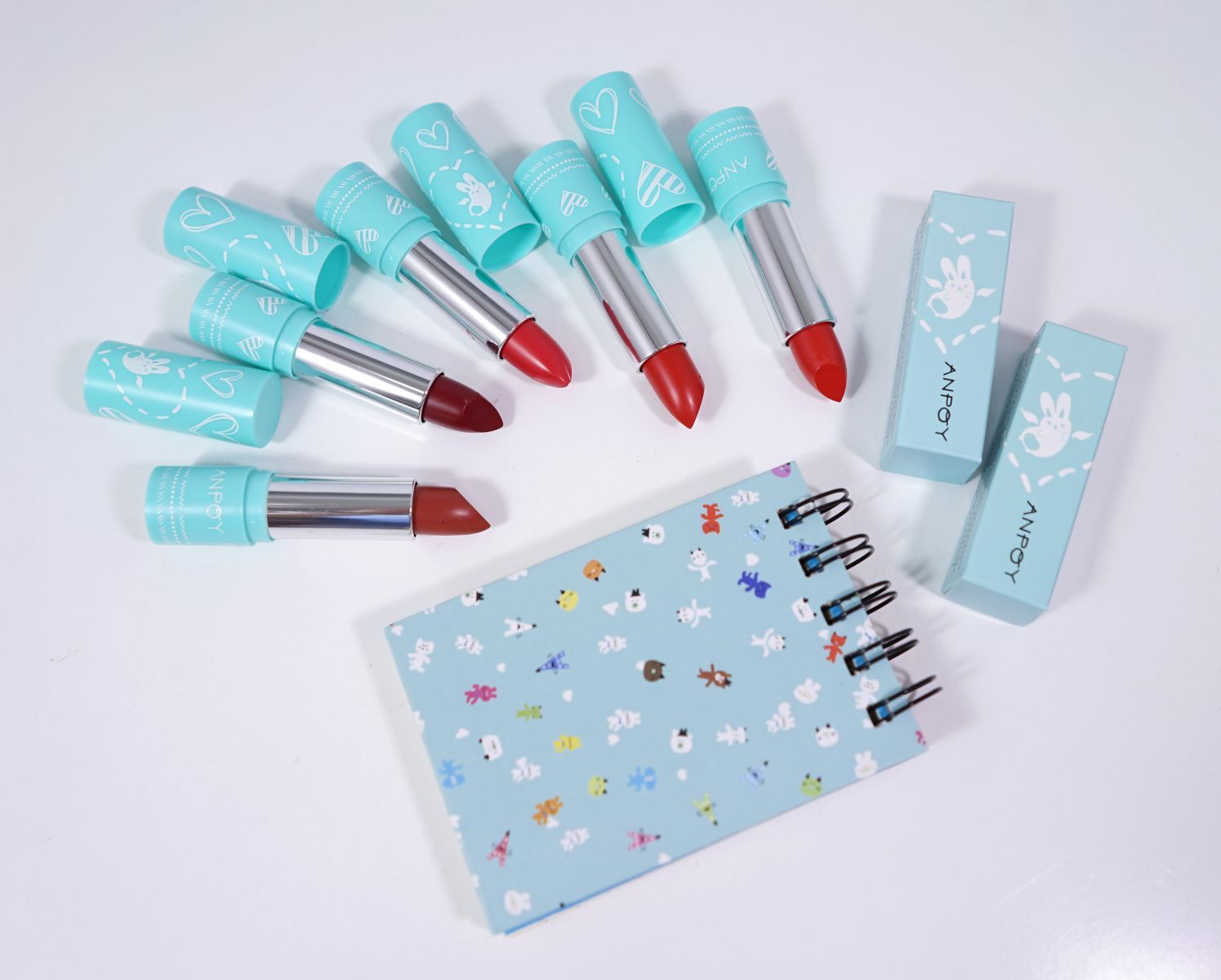 Review dòng son lì Anpoy Lipstick - bao bì dễ thương, chât son mịn mượt