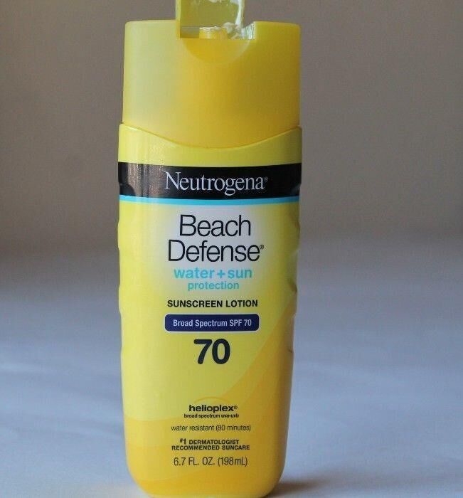 Review kem chống nắng Neutrogena Beach Defense Sunscreen Lotion Broad Spectrum SPF 70