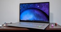 Review laptop HP 17: Màn hình khủng, độ phủ màu 100% sRGB