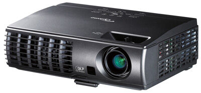 Review máy chiếu cầm tay mini  cường độ sáng 2500 lumen Optoma EP7155