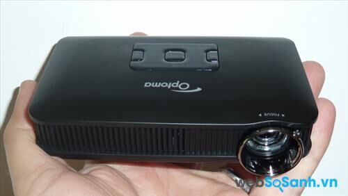 Review máy chiếu mini cường độ sáng tốt Optoma PK301