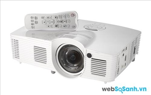 Review máy chiếu với ống kính ngắn Optoma GT1080