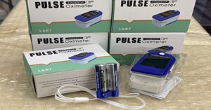 Review máy đo SpO2 Pulse Oximeter LK87