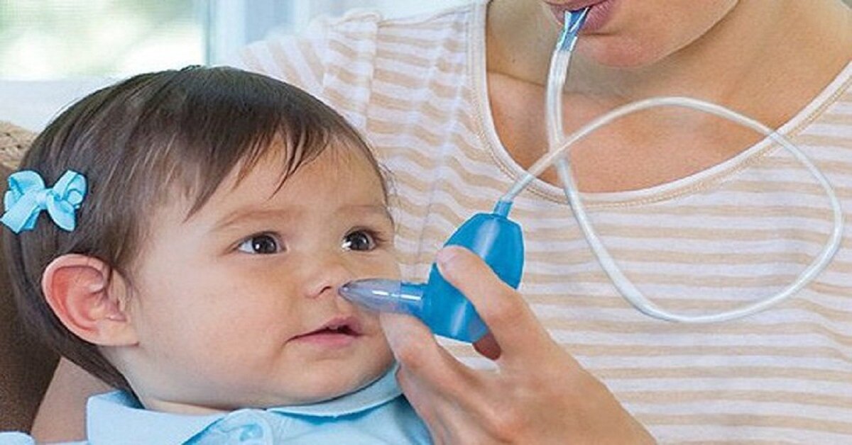Заложен нос у ребенка в год. Для насморка для детей новорожденных. Для высмаркивания соплей у ребенка. Откачивать сопли у детей.