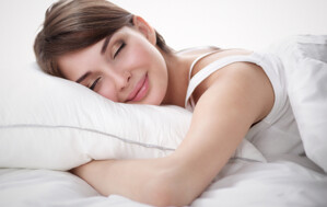 Review nên mua gối cao su tổng hợp, thiên nhiên hay nhân tạo tốt nhất?