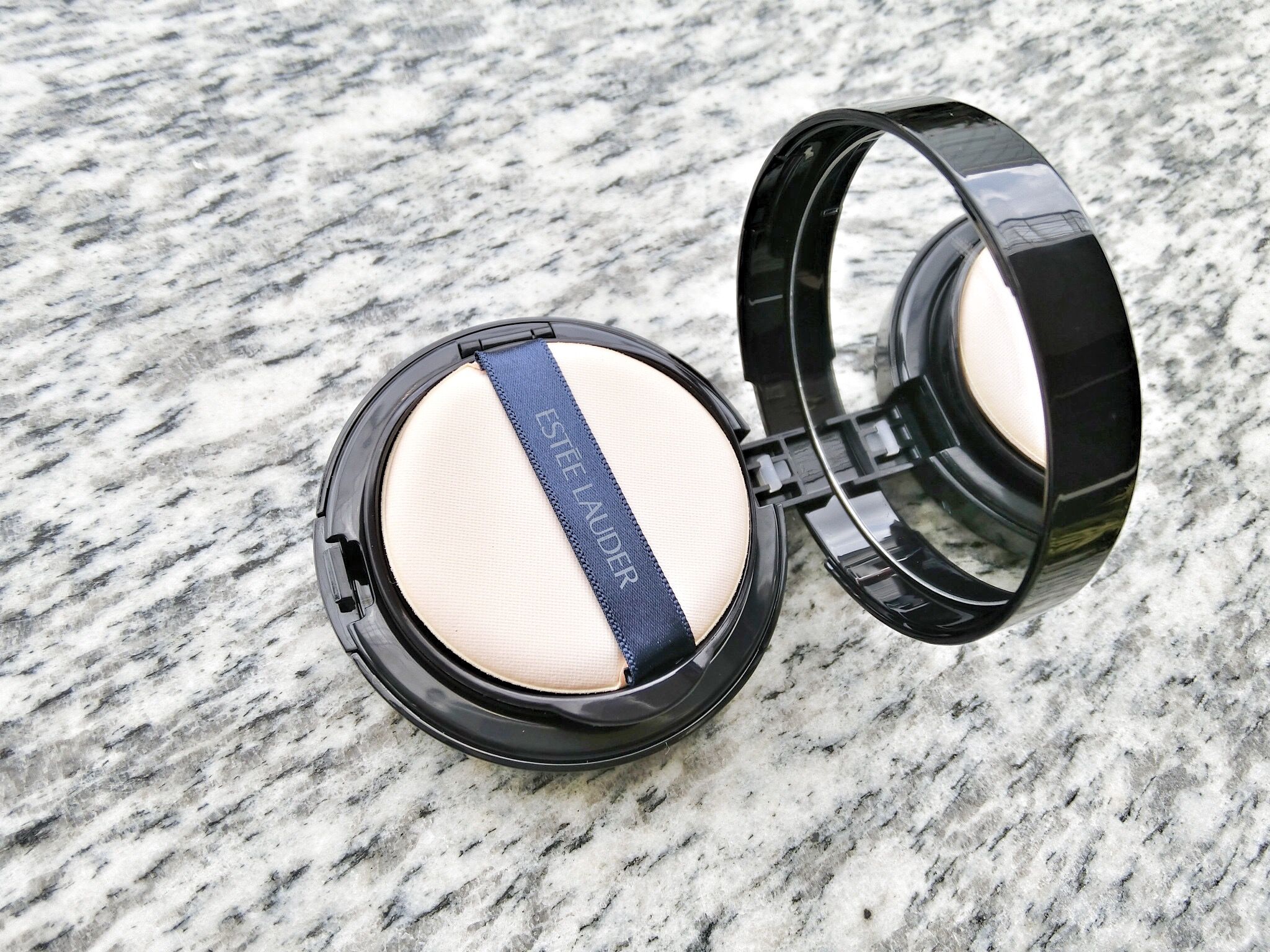Review phấn nước Estée Lauder Double Wear Cushion BB