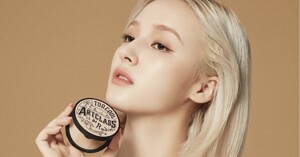 Review phấn tạo khối Too Cool For School, thần thánh cỡ nào mà mãi hot?