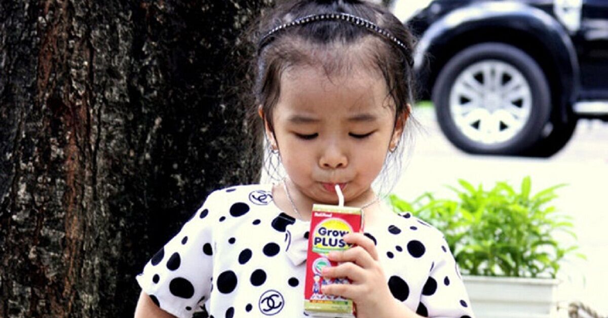 Review sữa bột pha sẵn top 5 sản phẩm được yêu thích hiện nay