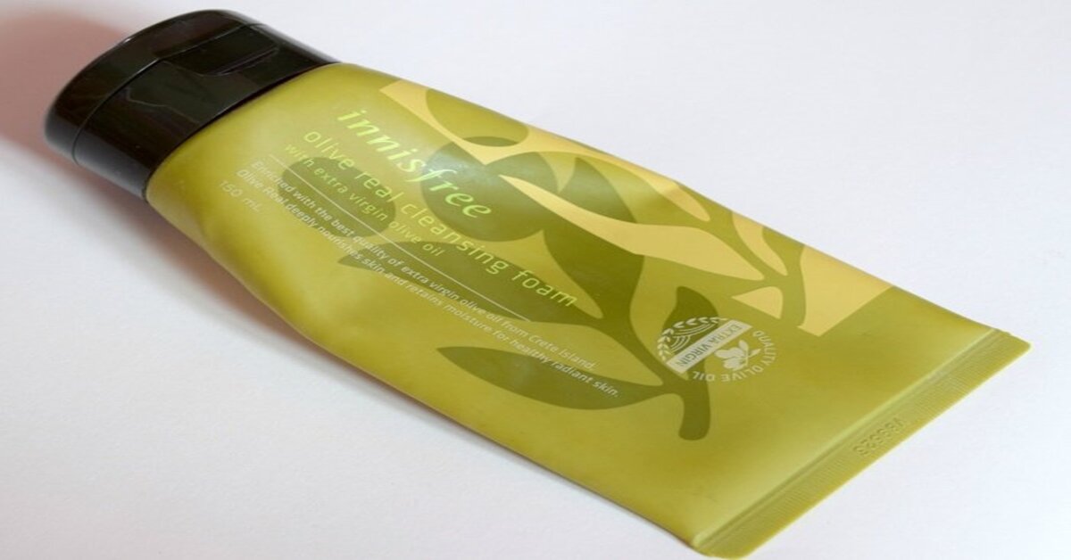 Review sữa rửa mặt cho da khô Innisfree Olive Real Cleansing Foam