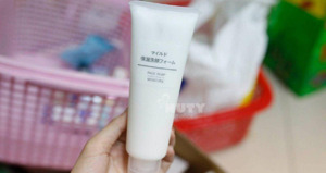 Review sữa rửa mặt dịu nhẹ cho da Muji Face Soap Moisture