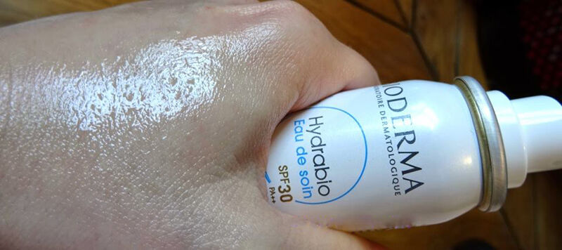 Review xịt khoáng chống nắng Bioderma Hydrabio Brume