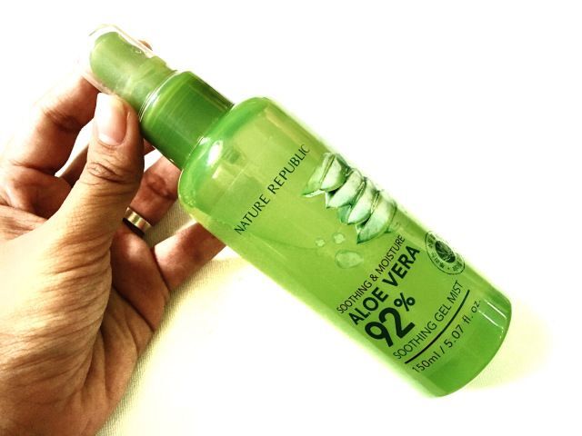 Review xịt khoáng lô hội Nature Republic cho da khô, nhạy cảm