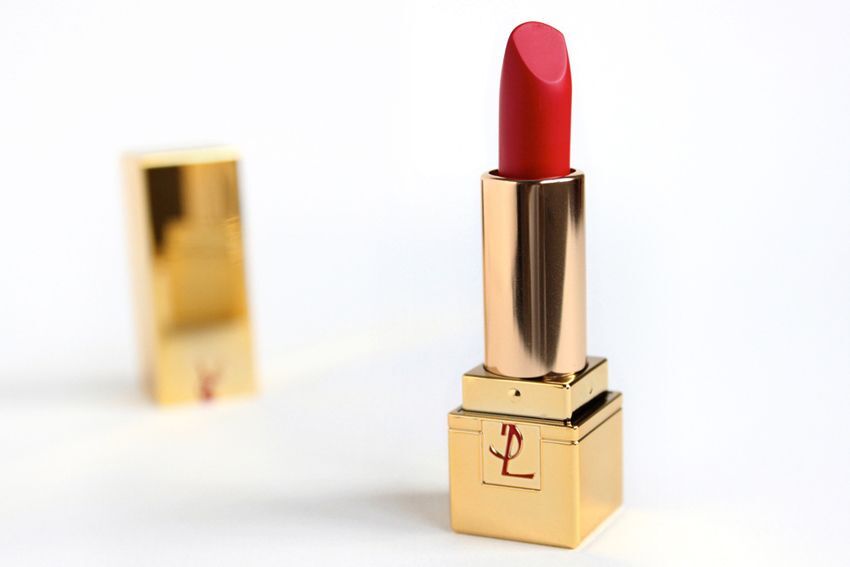 Review Yves Saint Laurent Rouge Pur Couture #1 Le Rouge