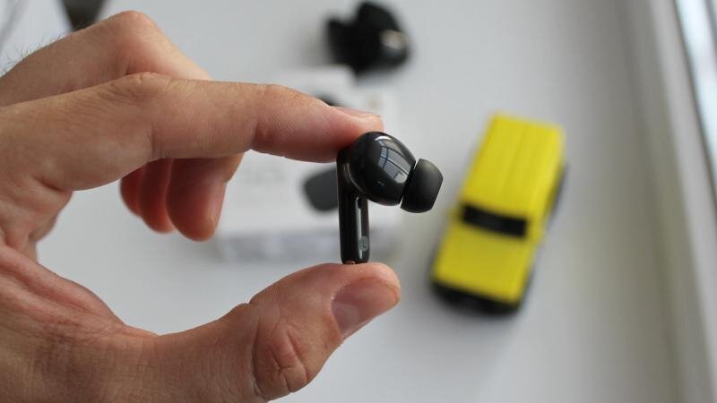 Huawei FreeBuds SE 4 ANC: Tai nghe chống ồn giá rẻ ấn tượng ngoài mong đợi
