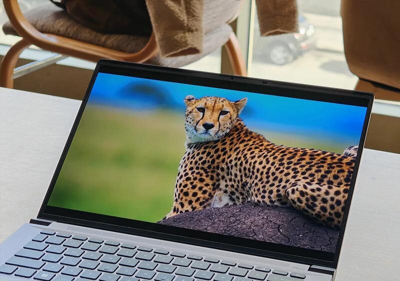 Đánh giá laptop Acer Swift X 14: Siêu di động, siêu mạnh mẽ