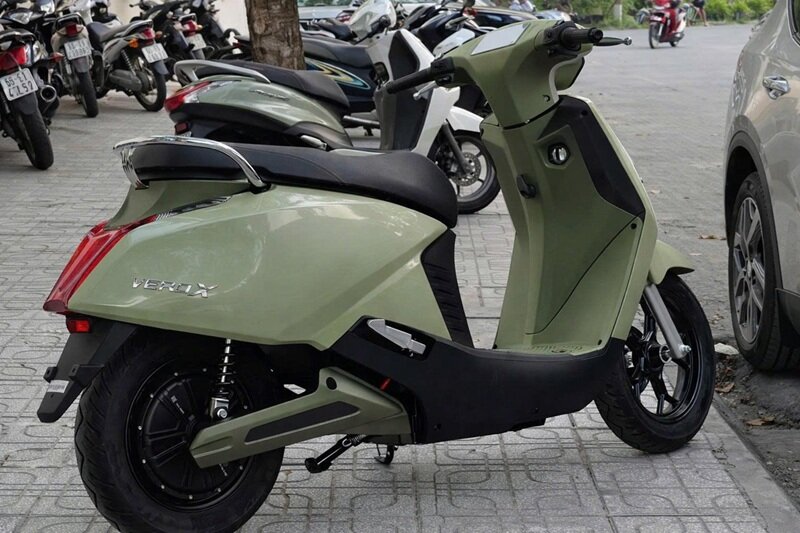 Xe máy điện mới đi tới 262 km/lần sạc, màn hình TFT, đang giảm giá 4,5 triệu đồng