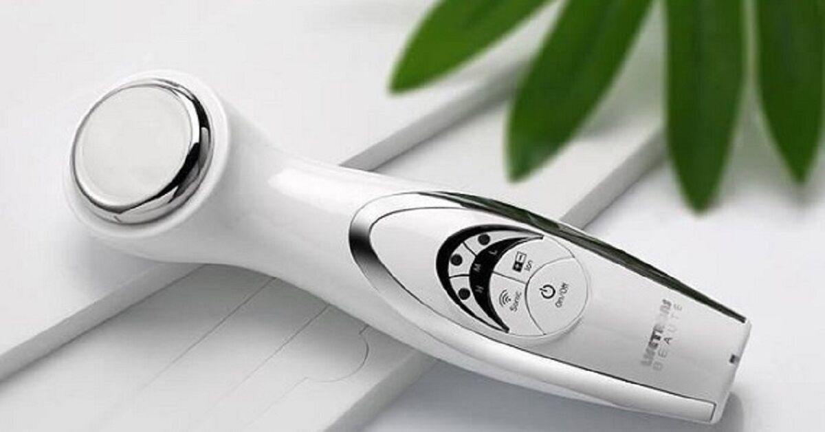 Sai lầm khi dùng máy massage mặt làm da mặt nhăn nheo, xuống sắc