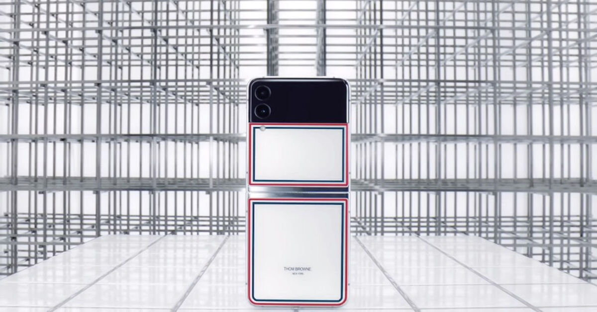 Samsung Galaxy Z Flip3 5G Thom Browne có gì đặc biệt mà dân tình "sốt sình sịch" đến vậy?