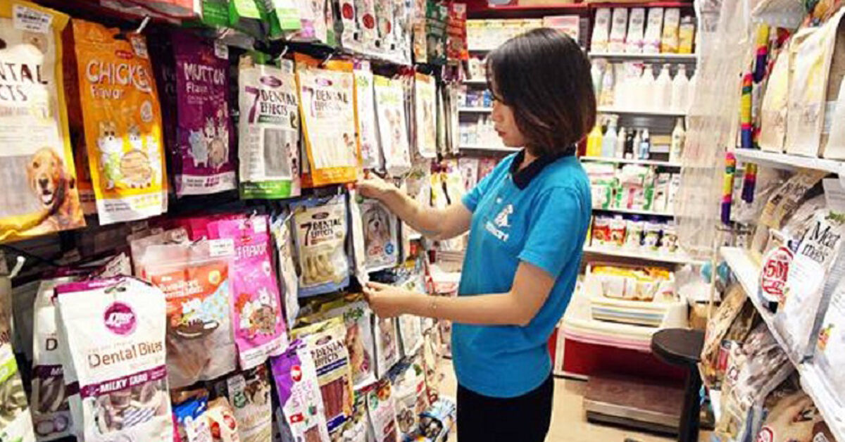 Shop thức ăn cho mèo nào uy tín nhất?