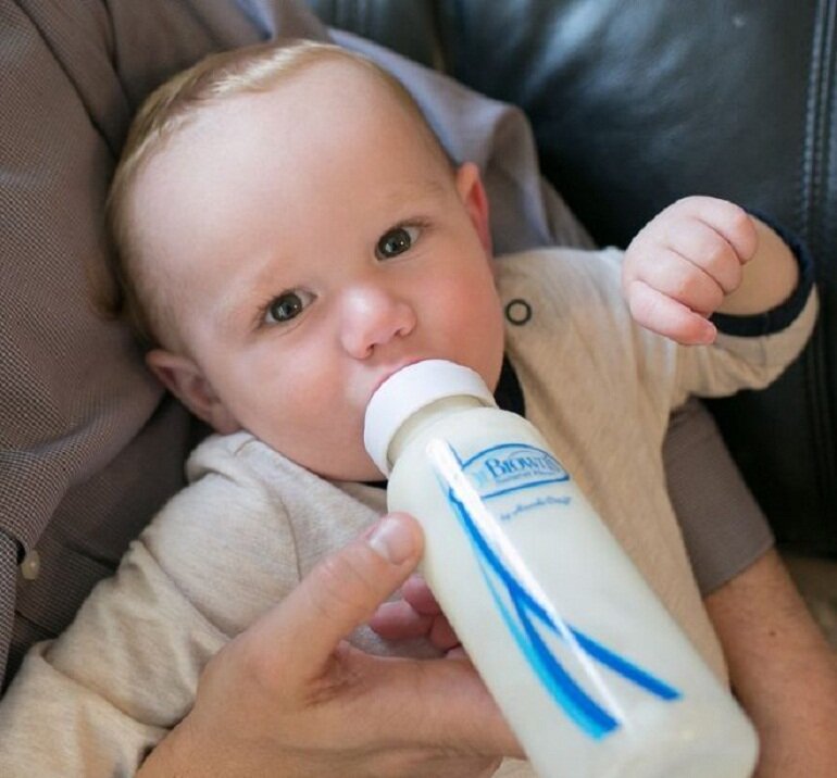 Bình sữa chống sặc Dr Brown cho bé sơ sinh