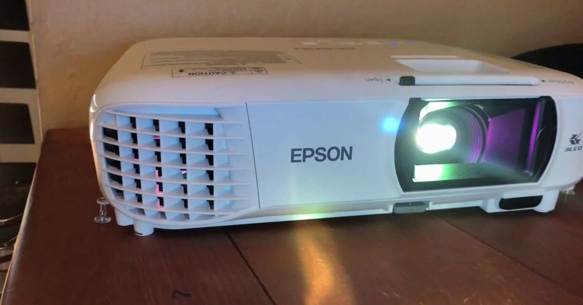 So sánh 2 máy chiếu EPSON 1060 và Epson 2150