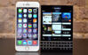 So sánh BlackBerry Passport và iPhone 6: Chọn màn hình lớn, hay lớn hơn nữa?