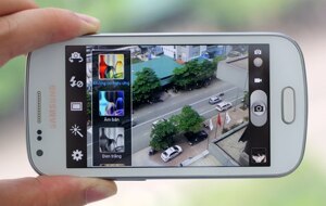 So sánh điện thoại di động giá rẻ Sony Xperia Acro và Samsung Galaxy Trend S7560