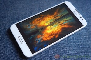 So sánh điện thoại di động LG Optimus G Pro và Sony Xperia TX LT29i