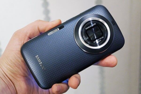 So sánh điện thoại di động Sony Xperia Z Ultra C6833 và Samsung Galaxy K zoom