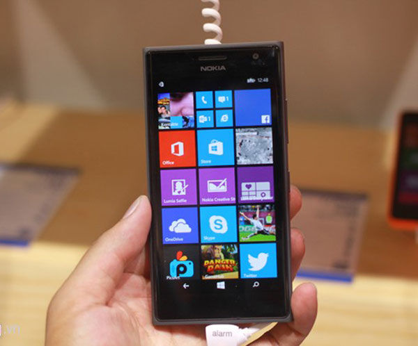 So sánh điện thoại di động Samsung Galaxy A3 và Lumia 730
