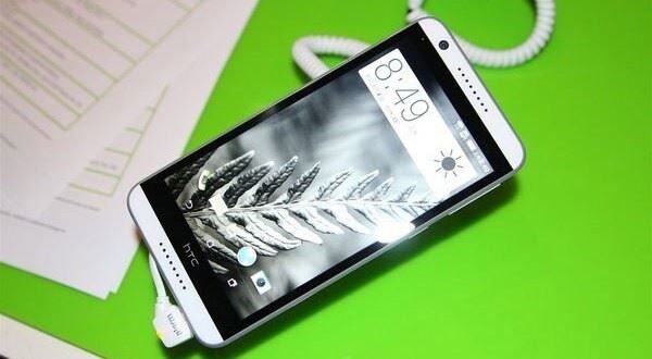 So sánh điện thoại di động Samsung Galaxy A3 và HTC Desire 820S