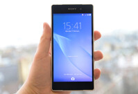 So sánh điện thoại di động Sony Xperia Z2 và Samsung Galaxy Mega 5.8